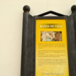 Sign showing the Baños de Vilo, Periana